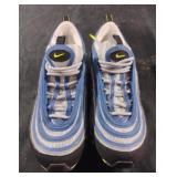 Nike kids size 5.5Y shoes