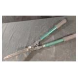 Clippers with extendable handles