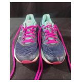 Asics tennis shoes size 7.5