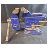 vintage Wilton 4 1/2-inch workshop bench vise