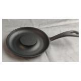 Cast iron doughnut baking skillet
