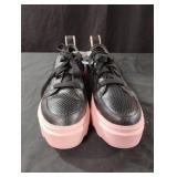 Sorel shoes size 8. New