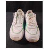 Nike Air 7.5 tennis shoes