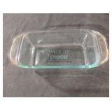 Pyrex 1.5 qt casserole dish