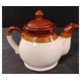 Brittany Stoneware 6-Cup Teapot
