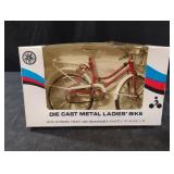 Vintage Die Cast Metal Ladies Bike scale 1:10