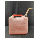 5 gal plastic gas can