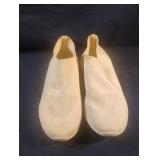 Tiosebon mens slide on shoes. Size 11/12