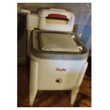 Vintage Maytag wringer washing machine