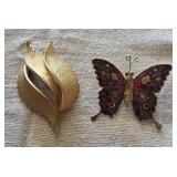 Vintage brooches goldtone leaves, butterfly