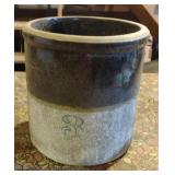 Vintage 3 gal crock 10 x 11