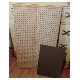 Pattern board and piece of peg board