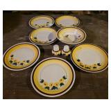 set of vintage "Brown Eyed Susan" dinnerware,