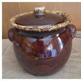 Vintage Hull Pottery Brown Drip Bean Pot Crock