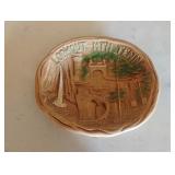 Vintage ceramic souvenir tray features a 3D