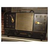 Vintage 1952 RCA Victor "Townley" 2-XF-931 table