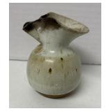 Oil lamp, pottery 4ï¿½ x 3ï¿½