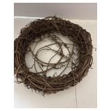 Grapevine wreath used 12 inches in diameter has