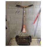 Scotts silent reel mower