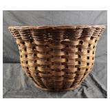 Vintage 16x11 woven basket plant holder
