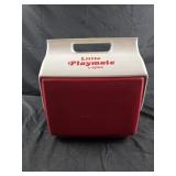 Igloo Little Playmate 7-quart personal cooler in
