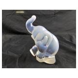 vintage Fenton opalescent art glass elephant