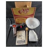 Victorio Strainer Model No. 200.