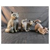 3 Cat figures