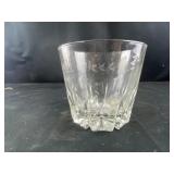 Glass bowl with design