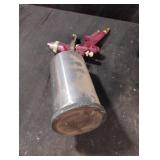 Pneumatic paint sprayer