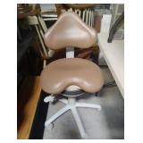 Office chair with movable seat