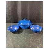 Vintage blue speckled enamelware pot with lid And