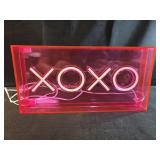 Urban Shop neon sign XOXO 12x6