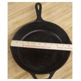 Vintage Lodge 10" Cast Iron Frying Pan Skillet