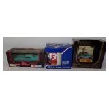Richard Petty Lot w/ 1:43 Scale Plymouth Road