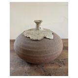 Eddie Smith 1966 pottery, 9x7 vase