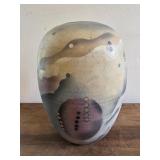 Eddie Smith 10' pottery vase features a matte