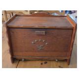17.5x12.5x10.5 vintage wooden bread box slide out