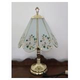 22.5' vintage lamp features a polished brass base