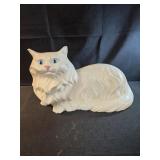 Vintage white ceramic Persian cat 18x10 Alberta