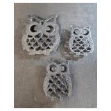 vintage cast iron owl trivet set 1970s, have wire