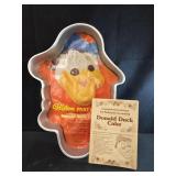 vintage 1976 Wilton Walt Disney Donald Duck