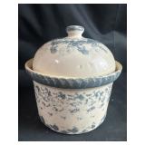 Robinson Ransbottom  style Spongeware Casserole