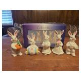 Bunny figurines 3 5"
