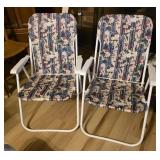 2 foldable chairs