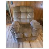 38W x 41H x38D recliner