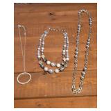 Fashion jewelry necklaces
