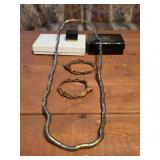 Necklace bendable, bracelets, empty jewelry boxes