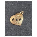 14k "Mom" Heart Charm 0.5gr