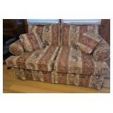 64x30x40 floral cushioned loveseat sofa